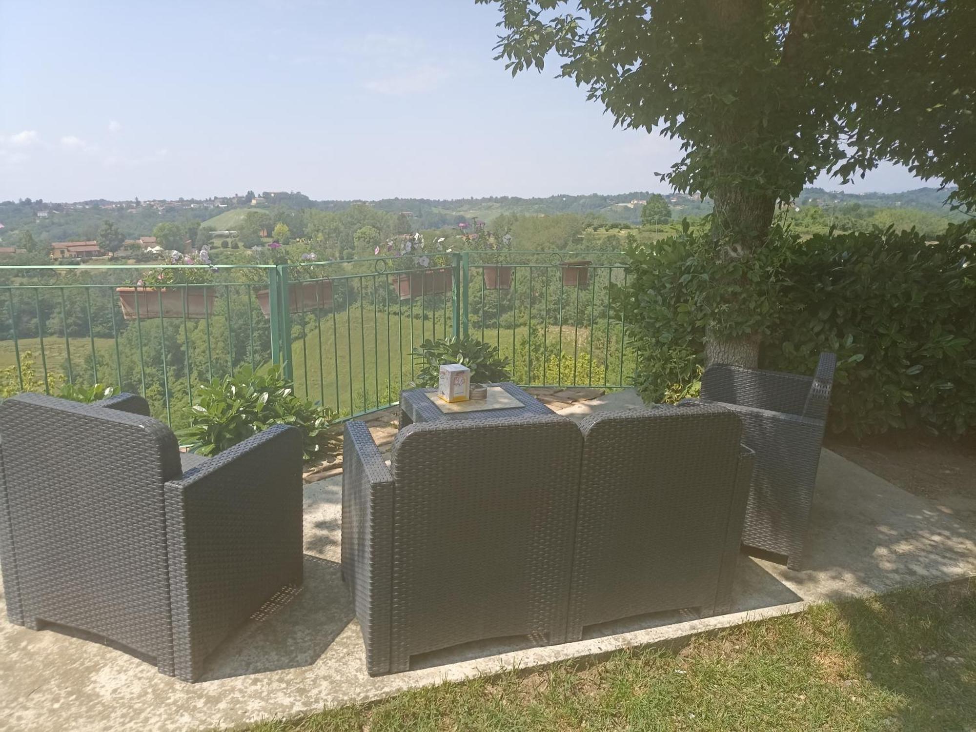 Appartement La Terrazza à Asti Extérieur photo